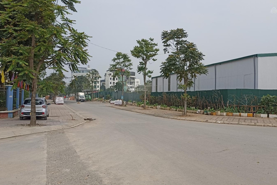 Vị trí mặt tiền nằm ngay Long Biên, Hà Nội cho thuê kho bãi 700m2 thuê ngay với giá siêu tốt chỉ 42 triệu/tháng ở lâu dài-01
