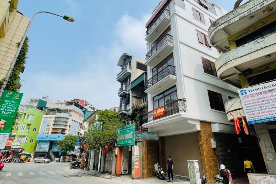 Cho thuê tòa nhà mặt phố Nguyễn An Ninh - lô góc - vỉa hè, diện tích 50m2 x 5 tầng, thang máy, mặt tiền 5,5m, giá 50 triệu/tháng-01