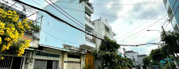 Bán căn nhà mặt tiền nằm ngay tại Quận 7, Hồ Chí Minh bán ngay với giá chỉ 13.5 tỷ có diện tích chính 150m2 lh xem trực tiếp-03