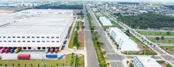 Có diện tích chính 300m2 bán nhà vị trí thuận lợi ở Đại Lộ Phú Hưng, Đồng Xoài căn này bao gồm 4 PN hãy nhấc máy gọi ngay-02