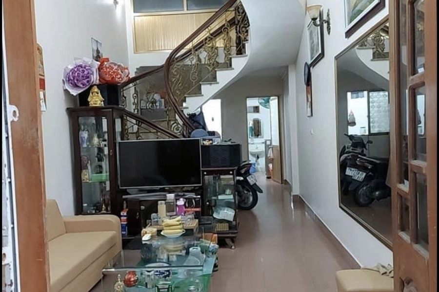 V3 Home - Cho thuê nhà 3 tầng mặt đường Phan Đình Phùng-01