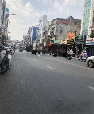 Vị trí mặt tiền tọa lạc gần Phổ Quang, Hồ Chí Minh bán nhà bán ngay với giá gốc chỉ 62.9 tỷ