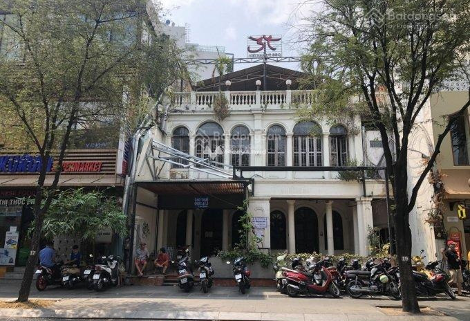Cho thuê nhà ở tổng diện tích 312.5m2 giá thuê cạnh tranh chỉ 280 triệu/tháng tọa lạc gần Quận 1, Hồ Chí Minh