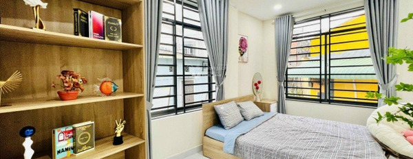 Vị trí mặt tiền nằm ngay Tân Bình, Hồ Chí Minh cho thuê nhà thuê ngay với giá ngạc nhiên 23 triệu/tháng, nhìn chung có 6 phòng ngủ, 5 WC-02