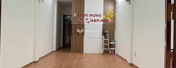 Hiện nay tôi đang, cho thuê sàn văn phòng vị trí đặt tọa lạc ngay Nguyễn Khang, Cầu Giấy giá thuê quy định chỉ 4 triệu/tháng diện tích như sau 25m2-03