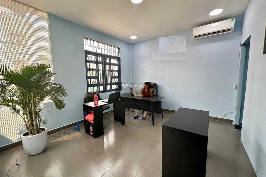 Thuê ngay với giá hấp dẫn chỉ 32 triệu/tháng cho thuê sàn văn phòng vị trí đặt ngay tại Nguyễn Văn Thương, Phường 25 diện tích chung quy 80m2-01