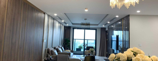 Chung cư 4 phòng ngủ, bán căn hộ vị trí thuận lợi nằm tại Nam Từ Liêm, Hà Nội, tổng quan gồm có 4 phòng ngủ, 3 WC hãy nhấc máy gọi ngay-02