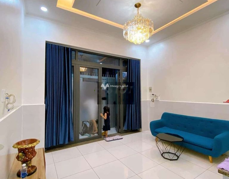 Cho thuê nhà nằm ở Huỳnh Tấn Phát, Quận 7, giá thuê ngay chỉ 10.5 triệu/tháng với diện tích là 60m2, nhìn chung bao gồm 2 phòng ngủ-01