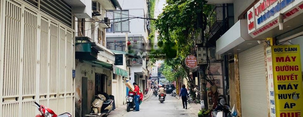 Diện tích 60m2 bán nhà ở mặt tiền nằm tại Thịnh Quang, Đống Đa ngôi nhà bao gồm 4 PN 4 WC cảm ơn đã xem tin.-03