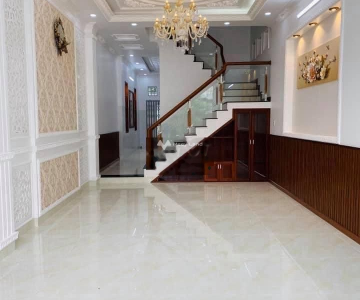 Cho thuê nhà vị trí hấp dẫn nằm ở Quang Trung, Hưng Phú, giá thuê rẻ 18 triệu/tháng Diện tích nền 90m2, căn nhà có tất cả 4 PN-01