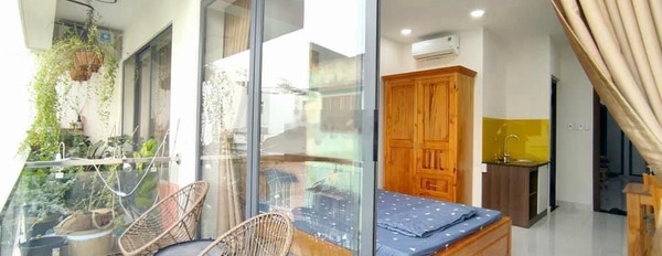 CĂN HỘ BALCONY SIÊU THOÁNG 5’ ĐI SƯ VẠN HẠNH -02