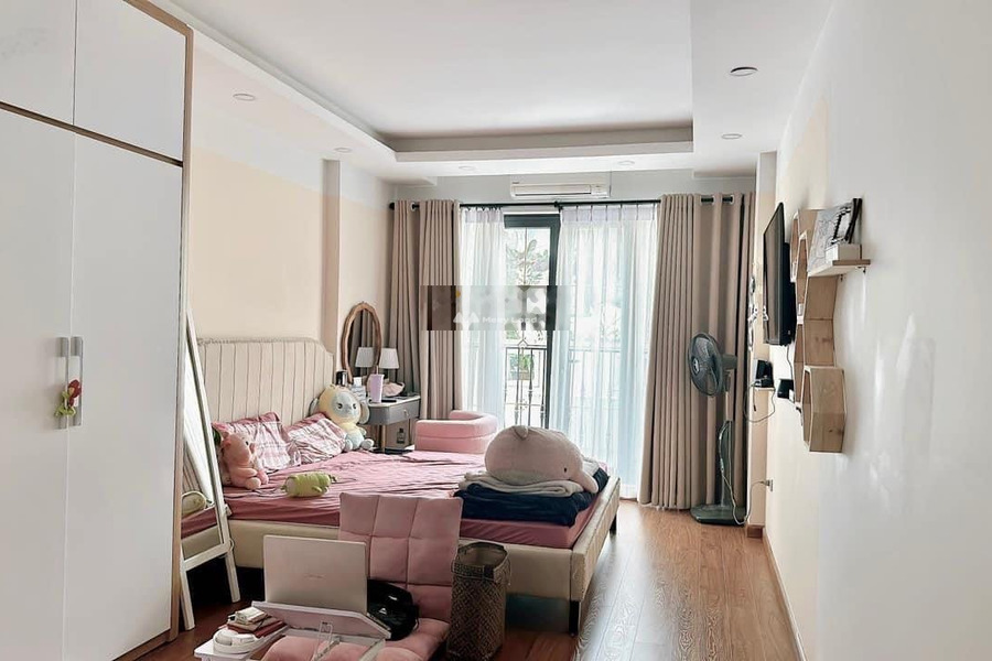 Nhà 3 phòng ngủ bán nhà ở có diện tích 34m2 bán ngay với giá rẻ từ 7.8 tỷ vị trí mặt tiền ngay trên Nghĩa Đô, Hà Nội-01