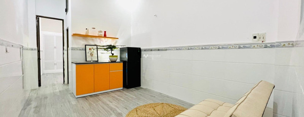 Nhà 5 phòng ngủ cho thuê nhà ở diện tích gồm 100m2 thuê ngay với giá cực mềm từ 20 triệu/tháng vị trí tốt ngay Thích Quảng Đức, Phú Nhuận-03