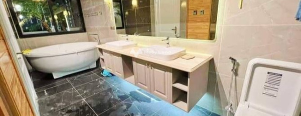 Diện tích 180m2, bán biệt thự vị trí đẹp tọa lạc ở Hoàng Cầu, Hà Nội, tổng quan nhà 6 PN, độ ngang lộ 8 mét cảm ơn đã xem tin-02