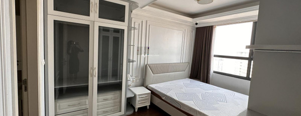 Căn hộ 2 phòng ngủ, cho thuê căn hộ vị trí mặt tiền nằm trên Trung Hòa, Hà Nội, trong nhìn tổng quan gồm 2 PN, 2 WC vị trí siêu đẹp-03