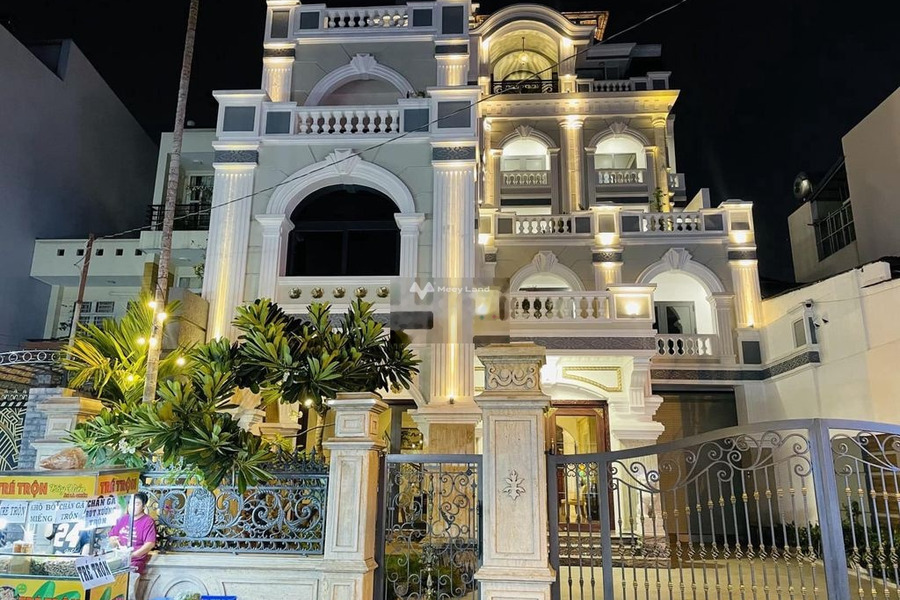 Bán nhà có diện tích gồm 116m2 vị trí đẹp tọa lạc tại Bàu Cát, Hồ Chí Minh bán ngay với giá siêu rẻ từ 23 tỷ trong nhà tổng quan gồm có 6 phòng ngủ-01