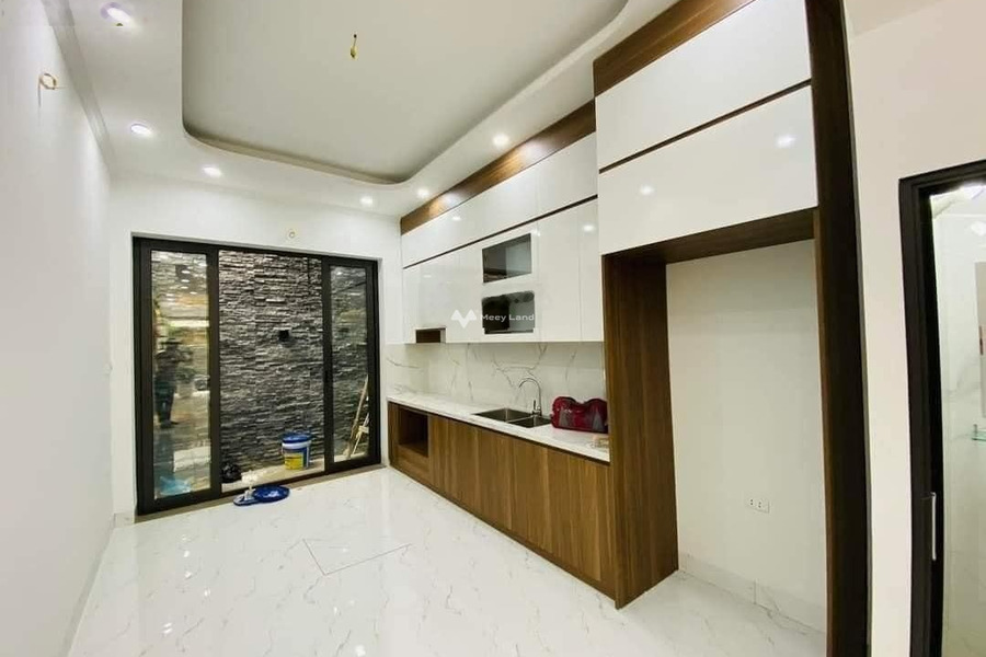 Nhà gồm 7 phòng ngủ bán nhà giá bán 5.5 tỷ có diện tích chính 50m2 ở Hoàng Mai, Hà Nội-01