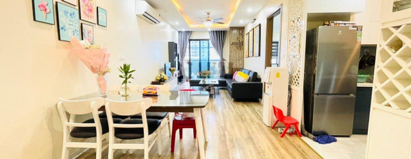 Cho thuê chung cư vị trí nằm ngay Nguyễn Huy Tưởng, Hà Nội, trong căn hộ 2 PN, 2 WC giấy tờ nhanh chóng-02