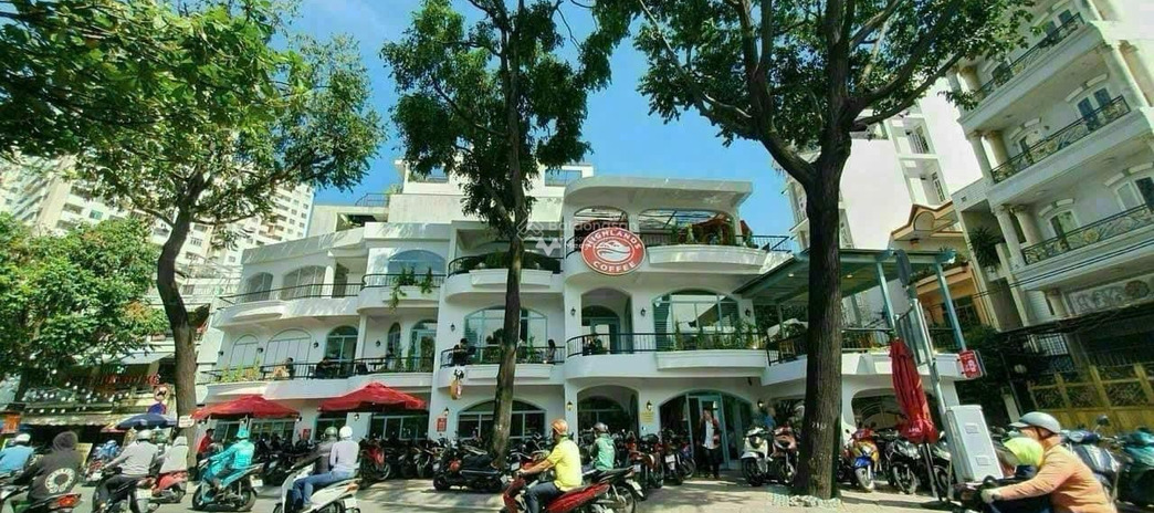 Bán nhà ở có diện tích gồm 184m2 bán ngay với giá ngạc nhiên chỉ 50 tỷ Bên trong Quận 3, Hồ Chí Minh