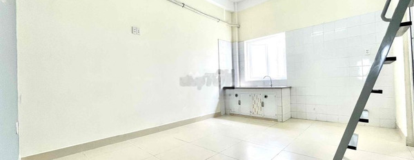 Vị trí đặt ở trung tâm Nguyễn Văn Quá, Quận 12 cho thuê phòng trọ diện tích như sau 35m2 trong phòng gồm có Nội thất đầy đủ vị trí trung tâm-03
