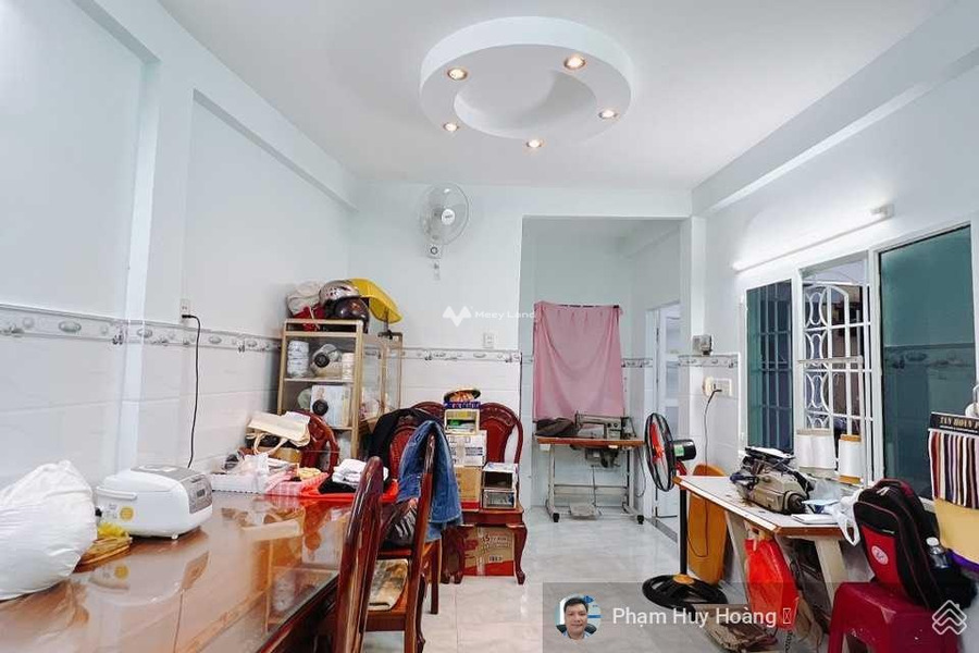 Bán nhà ngay ở Phường 13, Tân Bình giá bán cực rẻ chỉ 7.3 tỷ có diện tích 60m2 trong căn này gồm có 3 phòng ngủ-01
