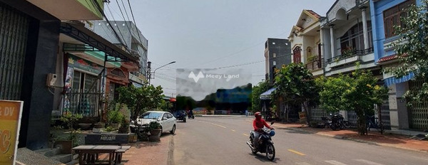 Bán nhà vị trí đẹp An Nhơn, Bình Định bán ngay với giá thực tế 2.95 tỷ diện tích gồm 105m2 hướng Đông Nam tổng quan trong nhà 2 PN-03