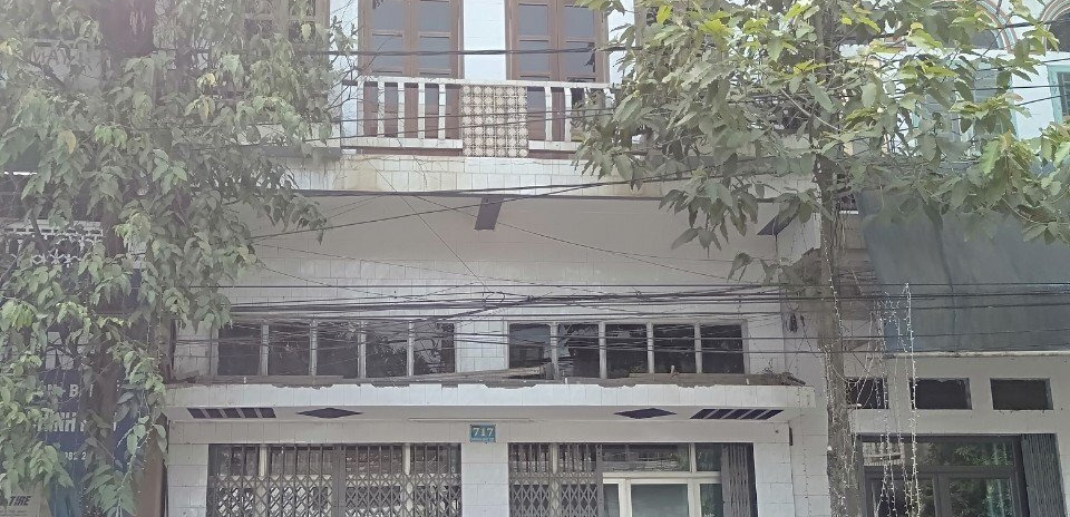Chính chủ cần bán căn nhà 3 tầng thuộc số nhà 717 – Đường Hoàng Quốc Việt – Phường Pom Hán – Lào Cai