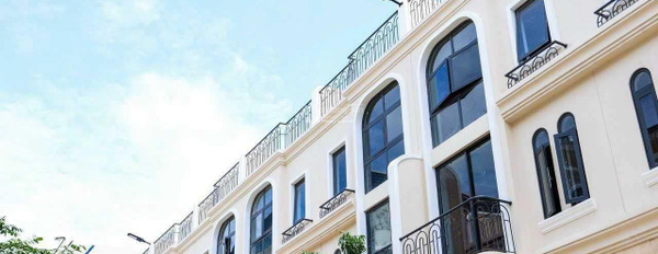 Vị trí thuận lợi tọa lạc gần Quách Điêu, Hồ Chí Minh bán nhà bán ngay với giá giao lưu 7.6 tỷ tổng quan nhà bao gồm có 4 PN 5 WC-03