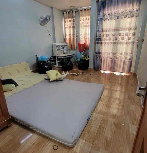 Vị trí trung tâm Bình Tân, Hồ Chí Minh cho thuê nhà thuê ngay với giá rẻ bất ngờ 8 triệu/tháng, ngôi nhà có tổng 4 phòng ngủ, 3 WC-01