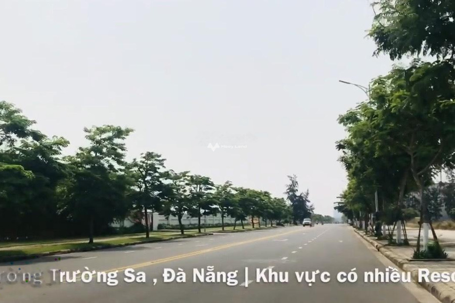 Có diện tích sàn 1000m2 bán đất giá giao động từ 41 tỷ, hướng Đông-01