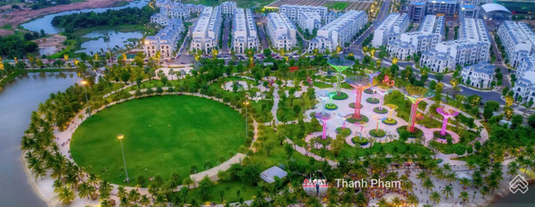 Giá bán đề cử chỉ 17.5 tỷ bán biệt thự có một diện tích sàn 144m2 vị trí mặt tiền tọa lạc ở Long Thạnh Mỹ, Hồ Chí Minh, trong nhà có tất cả 6 PN, 6 WC-02