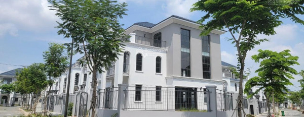 Giá bán bất ngờ 22 tỷ bán biệt thự tổng diện tích 250m2 vị trí tại Quận 9, Hồ Chí Minh, trong ngôi nhà này 5 phòng ngủ, 4 WC-03