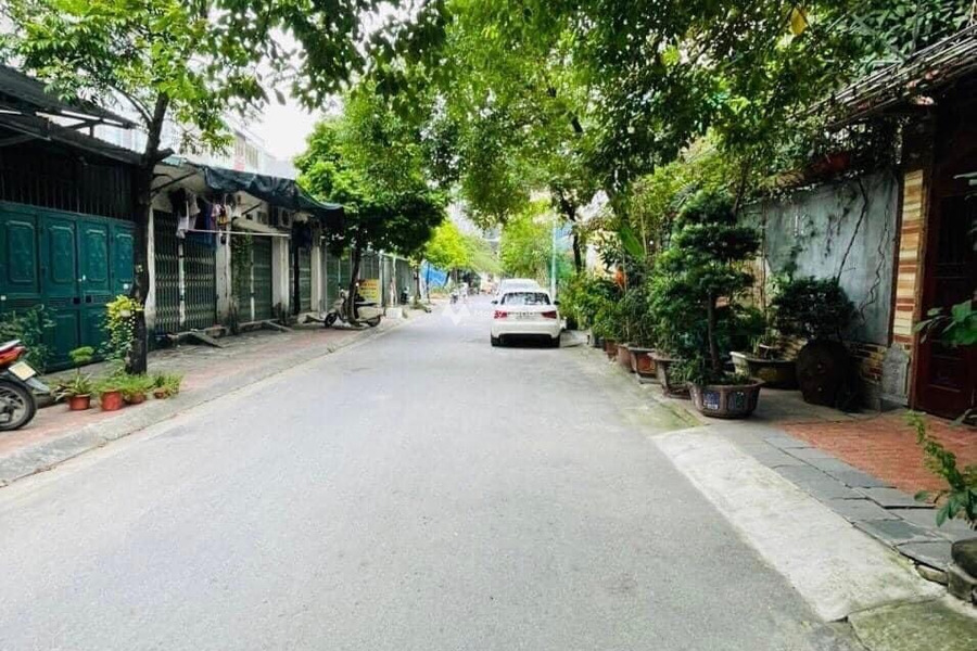 Cần bán biệt thự vị trí thuận lợi ở Nguyễn Văn Lộc, Hà Nội, có diện tích chính 150m2, tổng quan trong ngôi nhà gồm 5 phòng ngủ, 5 WC vị trí đắc địa-01