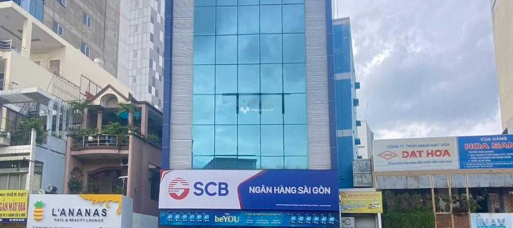Bán nhà vị trí mặt tiền tọa lạc ngay ở Nguyễn Cửu Vân, Hồ Chí Minh bán ngay với giá cực tốt 26.9 tỷ có diện tích 94m2