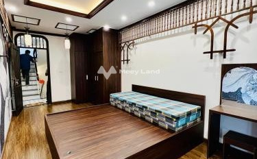 Bán nhà ở diện tích chuẩn 38m2 bán ngay với giá thương lượng 4.6 tỷ vị trí đặt tọa lạc gần Kim Mã, Hà Nội-02