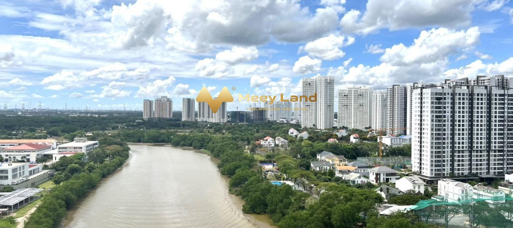 Giá 7.2 tỷ, bán chung cư có một diện tích 135m2 nằm ở Quận 7, Hồ Chí Minh, trong căn này có tổng 3 PN, 2 WC nói không với trung gian