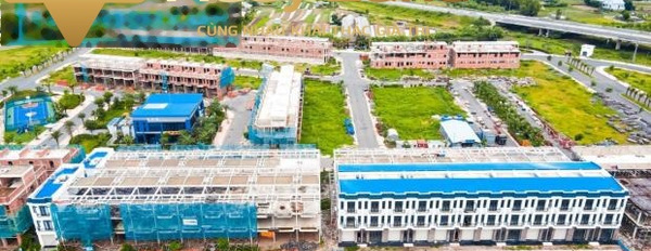 Toàn bộ khu vực có diện tích 100 m2 bán đất giá bán thị trường chỉ 879 triệu-03