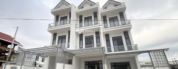 Căn nhà bao gồm 4 phòng ngủ, bán biệt thự, bán ngay với giá tốt bất ngờ 3.95 tỷ có diện tích tiêu chuẩn 70m2 vị trí tại Phường 7, Lâm Đồng-03