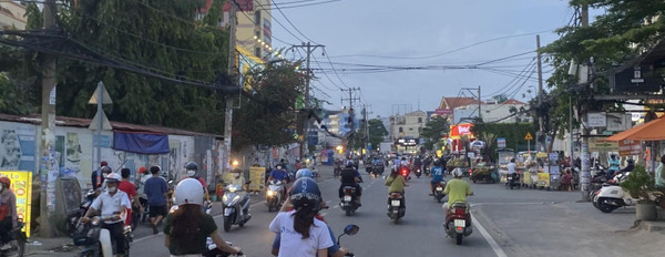 Bán nhà bán ngay với giá thương lượng 9.7 tỷ có diện tích chung 100m2 Bên trong Quận 9, Hồ Chí Minh-02