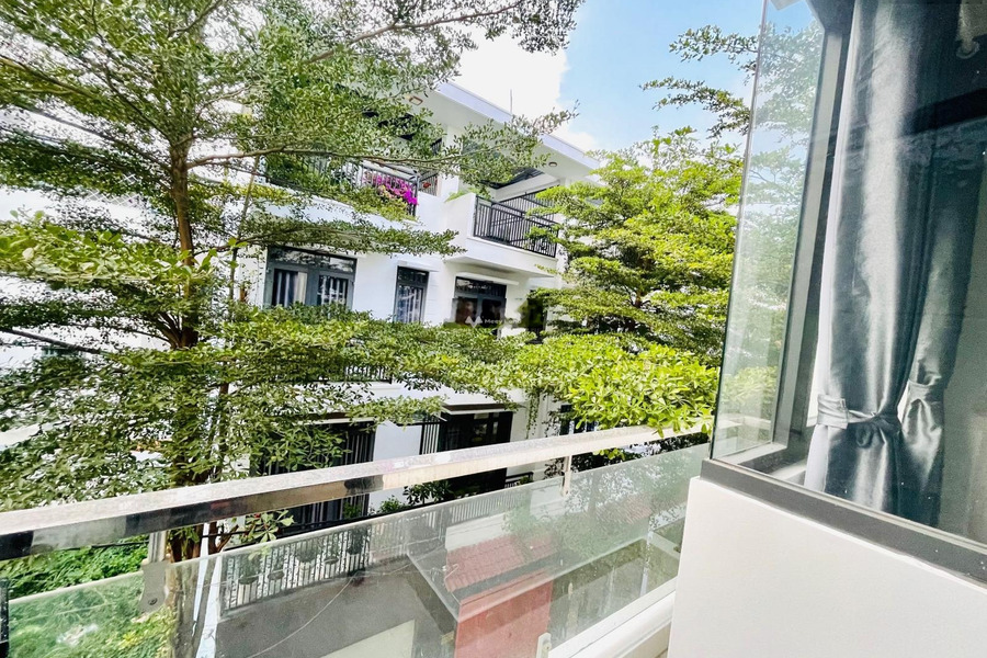 Nhà nhìn chung gồm có 4 PN, bán nhà ở diện tích rộng 50m2 bán ngay với giá 6.15 tỷ vị trí đặt ngay Đào Tông Nguyên, Hồ Chí Minh hướng Tây - Bắc-01