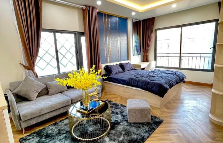 Tòa nhà căn hộ Penthouse trên phố Võng Thị, Tây Hồ. Diện tích 121m2, mặt tiền 8,3m