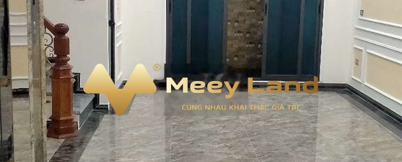 Cần cho thuê nhà ở ngay tại Cầu Giấy, Hà Nội, vào ở luôn giá khởi đầu từ 38 triệu/tháng có dt thực là 70m2 lh tư vấn thêm-03