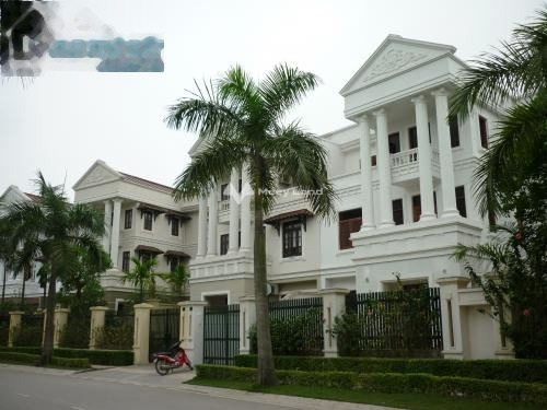 Nhà nhìn chung có tổng 6 phòng ngủ, bán biệt thự, giá bán bất ngờ 115 tỷ diện tích chung quy 355m2 vị trí đặt ở tại Nguyễn Văn Trỗi, Phường 11