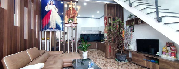 Giá bán đề cử chỉ 2.2 tỷ bán nhà có diện tích rộng 62m2 vị trí thuận lợi gần Nguyễn Tri Phương, Đắk Lắk khách có thiện chí liên hệ ngay.-03