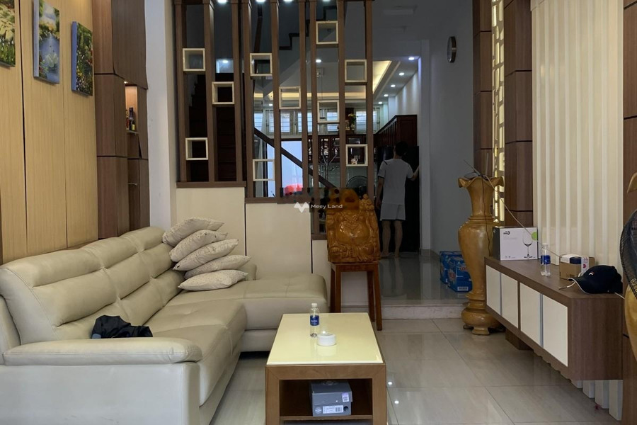 Nhà có 4 PN bán nhà giá bán chốt nhanh từ 14 tỷ có diện tích chung là 75m2 vị trí thuận lợi Nguyễn An Ninh, Hồ Chí Minh-01