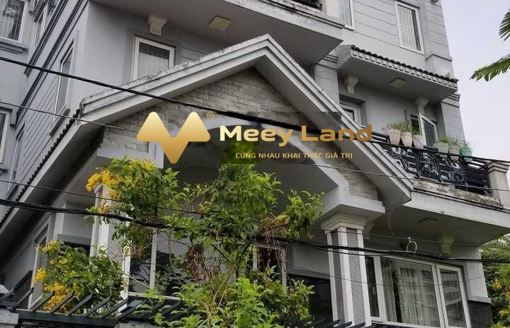 Bán liền kề ngôi nhà có nội thất liền tường Hoàn Thiện vị trí thuận lợi tại Nguyễn Hữu Thọ, Hồ Chí Minh giá bán thực tế từ 14.99 tỷ dt chính là 150m2,...