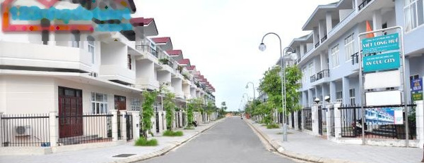 Nhà này có 3 PN, bán biệt thự diện tích quy ước 81m2 bán ngay với giá khởi điểm từ 4.3 tỷ vị trí tiện lợi Huế, Thừa Thiên Huế, đường thông 11 m-02