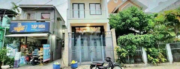 Diện tích 68m2 bán nhà ở vị trí đặt ngay ở Tân Sơn Nhì, Tân Phú căn nhà có tất cả 3 phòng ngủ 3 WC hãy nhấc máy gọi ngay-02