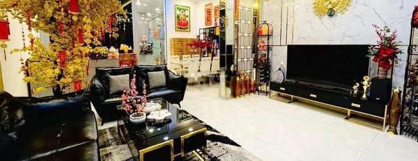 Giá bán 7.79 tỷ bán nhà diện tích rộng 85m2 vị trí đẹp tọa lạc ngay Nguyễn Xiển, Hoàng Mai trong căn nhà này gồm 8 PN vào ở ngay-03