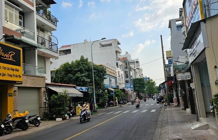 Mua bán khách sạn - nhà nghỉ Quận 9 Thành phố Hồ Chí Minh giá 27 tỷ